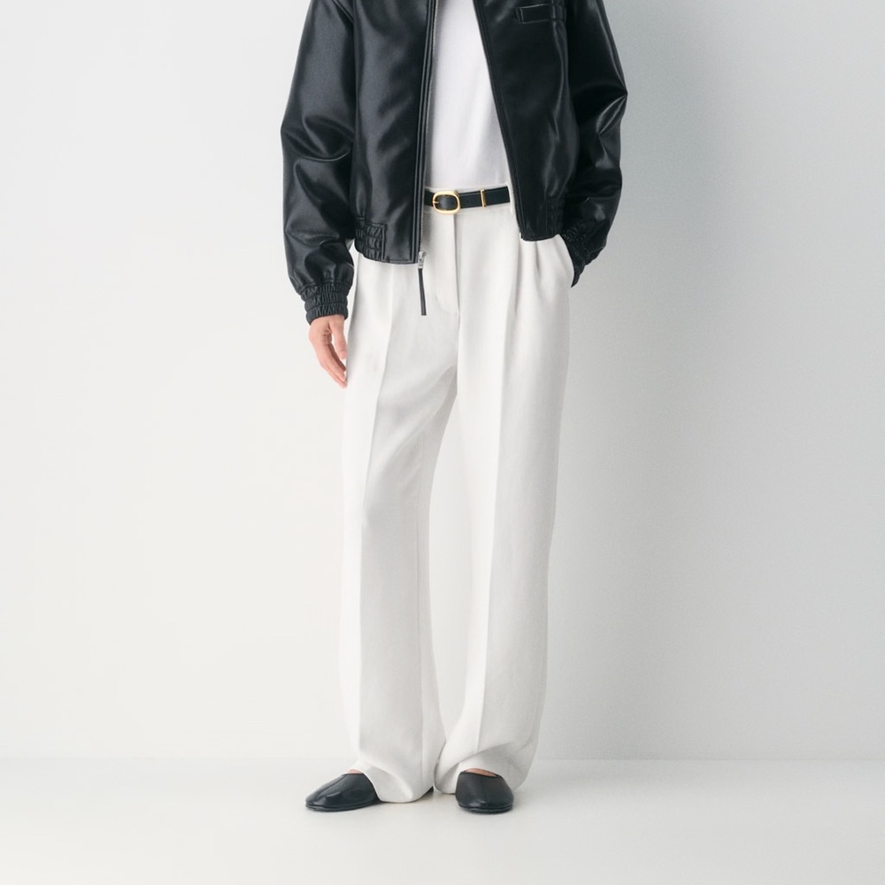 Aritzia - The Effortless Pant - Crepette -10 R